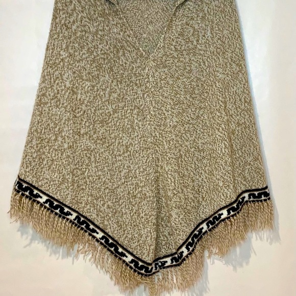 VINTAGE💎SAN CRISTOBAL Poncho 100% Alpaca - Picture 4 of 13